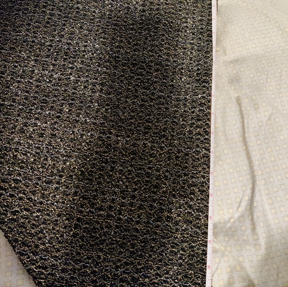 Black & Gold Scalloped short Sleeves with open front. - Picture 4 of 9